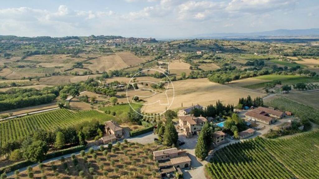 Einfamilienhaus zum Kauf 230.000 m² Grundstück Chianciano Terme