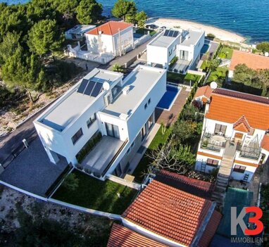 Haus zum Kauf 1.400.000 € 7 Zimmer 300 m² 600 m² Grundstück Trogir 21220