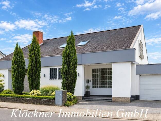 Einfamilienhaus zum Kauf 8 Zimmer 300 m² 997 m² Grundstück St Johann Saarbrücken 66123