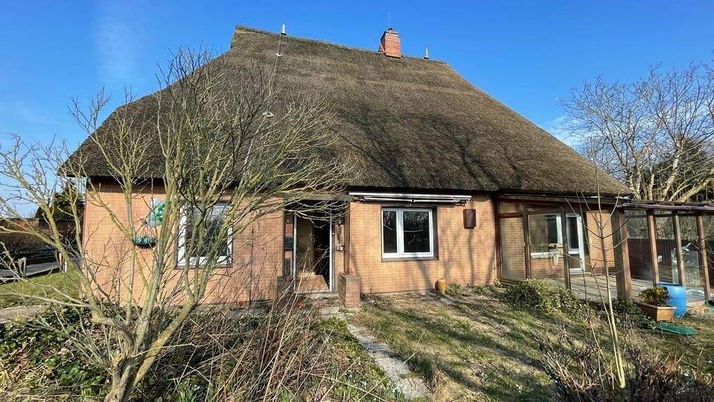 Doppelhaushälfte zum Kauf 130.000 € 5 Zimmer 180,7 m² 867 m² Grundstück Oesterdeichstrich 25761