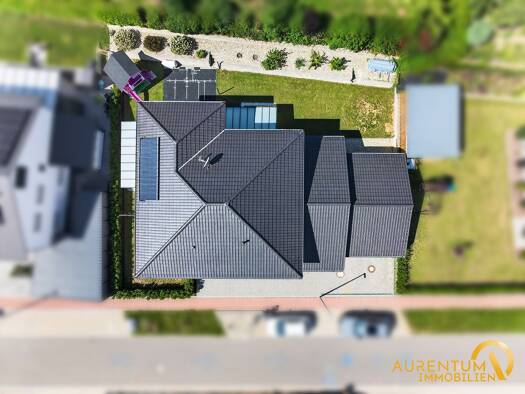 Einfamilienhaus zum Kauf 8 Zimmer 244 m² 676 m² Grundstück Geiselhöring Geiselhöring 94333