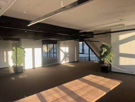 Büro zur Miete - Erstbezug 4.325 € 332,7 m² Bürofläche Spornbergerstraße 1 Schwaz 6130