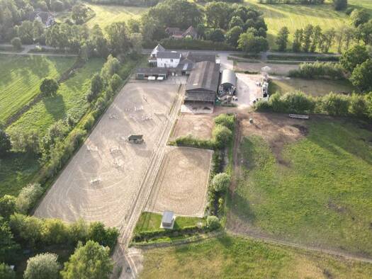 Bauernhaus zum Kauf 1.149.000 € 8 Zimmer 274 m² 33.051 m² Grundstück Holle Hude (Oldenburg) 27798