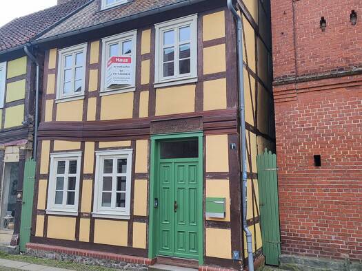 Stadthaus zum Kauf provisionsfrei 160.000 € 4 Zimmer 96 m² Osterburg Osterburg (Altmark) 39606