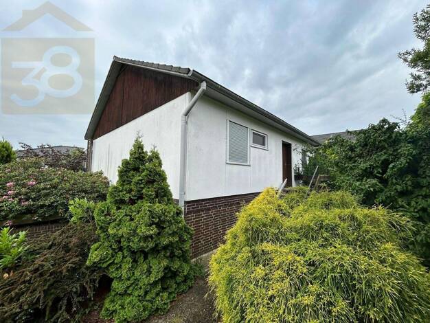 Einfamilienhaus zum Kauf 149.000 € 4 Zimmer 120 m² 652 m² Grundstück Osloß 38557