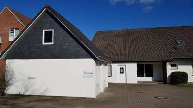 Wohnung zur Miete 625 € 2 Zimmer 70 m² 1. Geschoss frei ab sofort Henstedt-Ulzburg 24558
