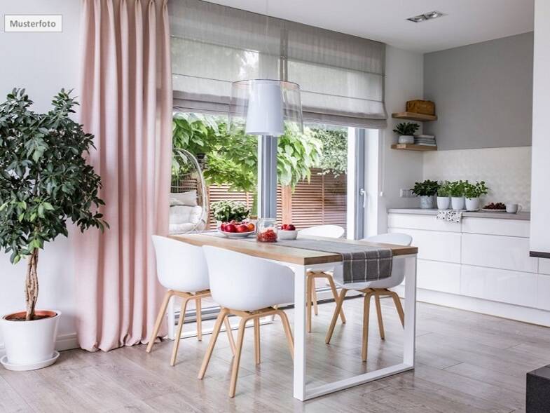 Wohnung zur Zwangsversteigerung provisionsfrei 150.000 € 3 Zimmer 65 m² Landau Landau 76829
