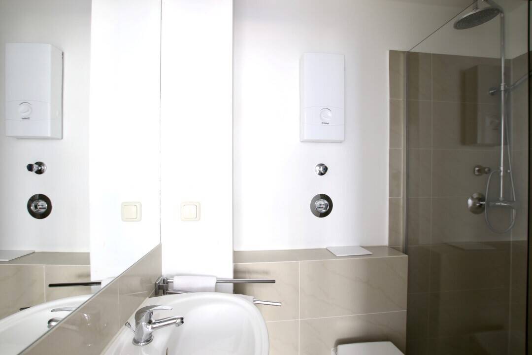 Property thumbnail 9