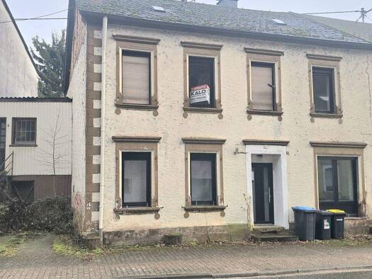 Einfamilienhaus zum Kauf 48.000 € 7 Zimmer 173 m² 356 m² Grundstück frei ab sofort Büschfelder Straße 6 Bardenbach Wadern 66687