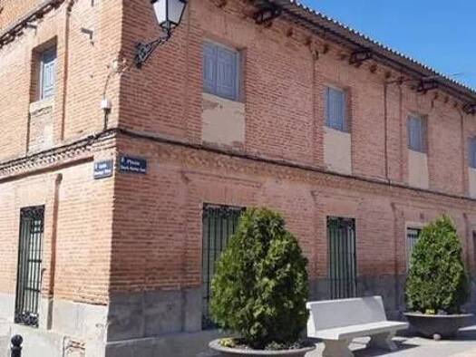 Chalet zum Kauf 90.000 € 5 Zimmer 414 m² Plaza Eduardo Martínez Casas, 3 Carriches 45532