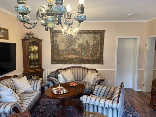 Wohnung zum Kauf 369.000 € 4 Zimmer 80 m² 3. Geschoss frei ab 01.08.2026 Heuchelheimer Straße 168 Bad Homburg Bad Homburg vor der Höhe 61350