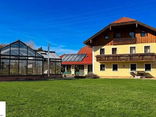 Haus zum Kauf 1.750.000 € 280 m² 42.237 m² Grundstück Feldkirchen bei Mattighofen 5143