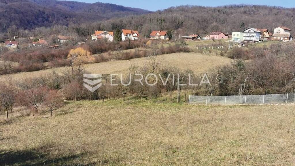 Land-/Forstwirtschaft zum Kauf 250.000 € Vrapce Donja Kustosija 10090