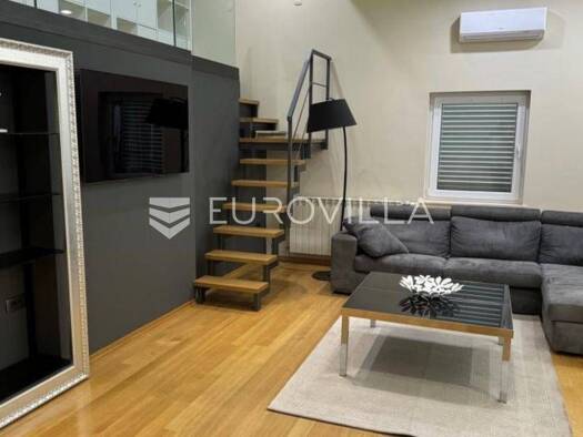 Wohnung zur Miete 1.300 € 2 Zimmer 90 m² 2. Geschoss Zrnovnica Znjan - Stobrec