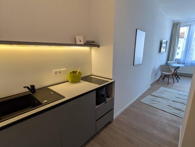 Studio zur Miete 1.050 € 1 Zimmer 32 m² 2. Geschoss Rotebühlstrasse 108 West Stuttgart West 70197