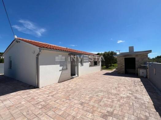 Haus zum Kauf 353.600 € 5 Zimmer 100 m² Sisan, Liznjan Ližnjan