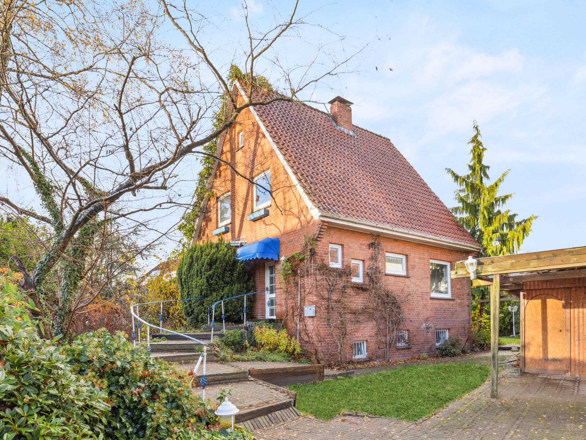 Einfamilienhaus zum Kauf 445.000 € 4 Zimmer 100 m²<br/>Wohnfläche 882 m²<br/>Grundstück Henstedt-Ulzburg 24558