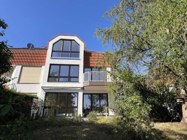Doppelhaushälfte zum Kauf provisionsfrei 685.000 € 5 Zimmer 143 m² 304 m² Grundstück Georgenborn Schlangenbad 65388