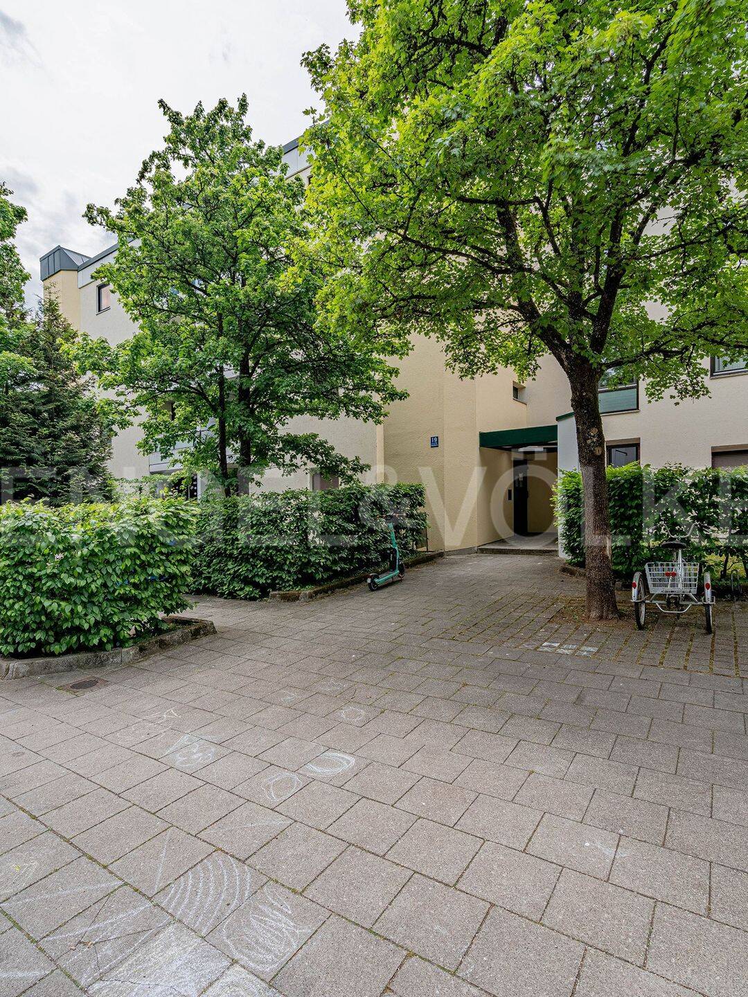 ENGEL & VÖLKERS - Helle 3 Zimmer-Wohnung zur Kapitalanlage in Perlach