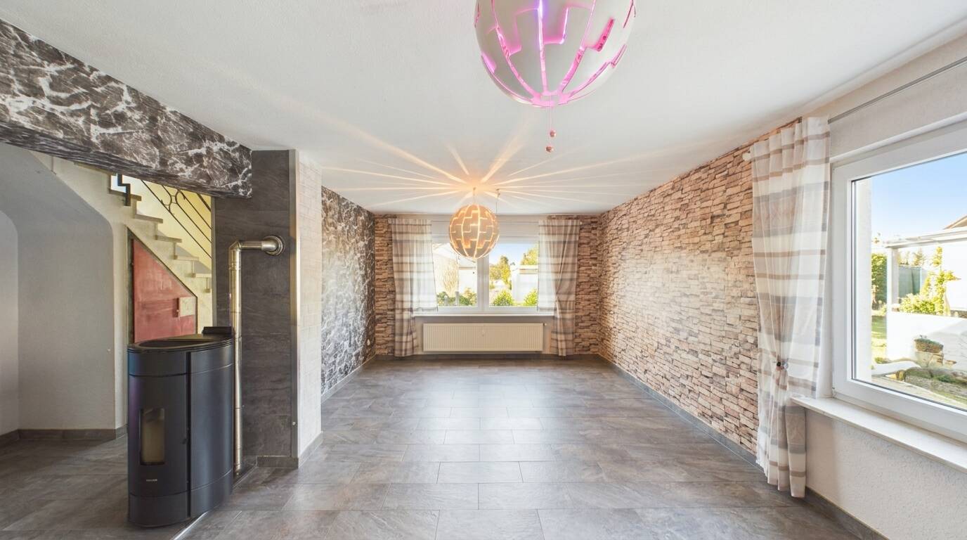 Einfamilienhaus zum Kauf - Mehr