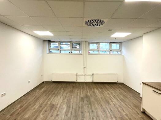 Bürofläche zur Miete provisionsfrei 1.200 € 45 m² Bürofläche Düsseldorf 40589