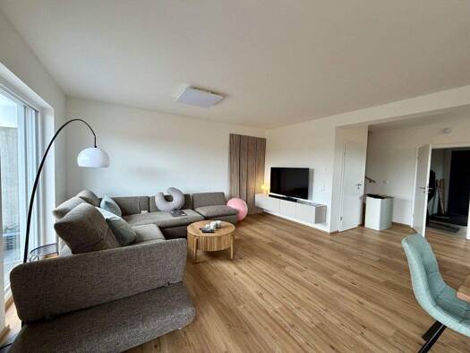 Reihenendhaus zur Miete - Erstbezug 1.800 € 4 Zimmer 119,8 m² 180 m² Grundstück frei ab 01.04.2026 Ergolding 84030