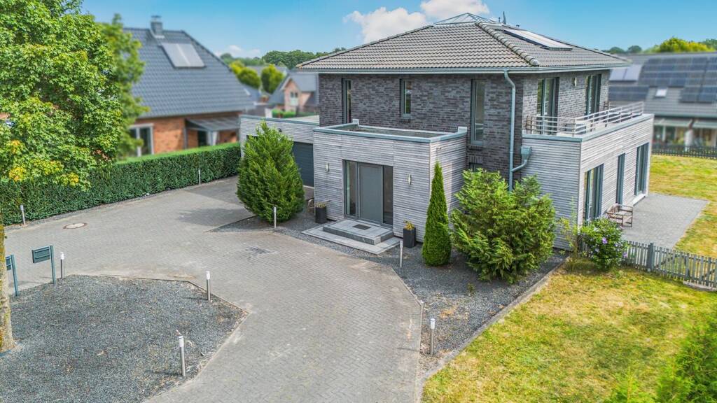 Stadthaus zum Kauf 699.000 € 5 Zimmer 152 m² 814 m² Grundstück Rendsburg 24768