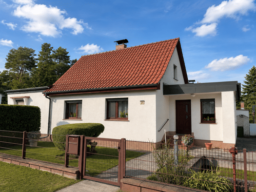 Einfamilienhaus zum Kauf 305.000 € 5 Zimmer 94,8 m² 727 m² Grundstück frei ab sofort Beethovenstraße 21 Birkholzaue Bernau 16321