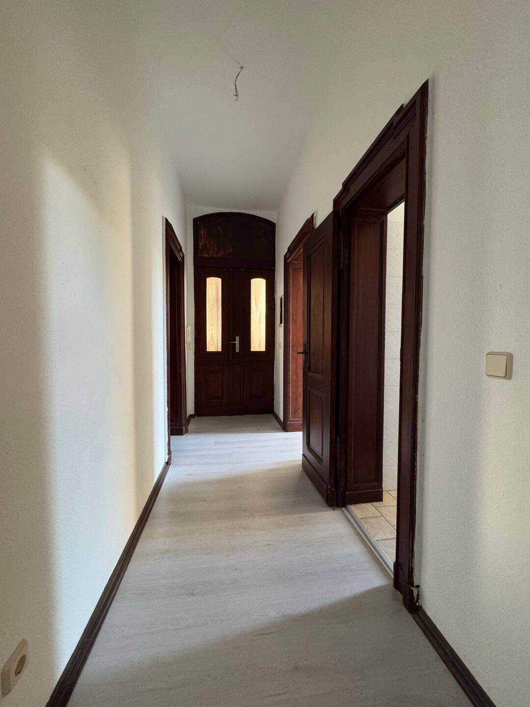 Altbauwohnung - Geräumige 3-Zimmer-Wohnung mit 97 m² im EG – sofort verfügbar! – Magdeburg – Vorschaubild 4