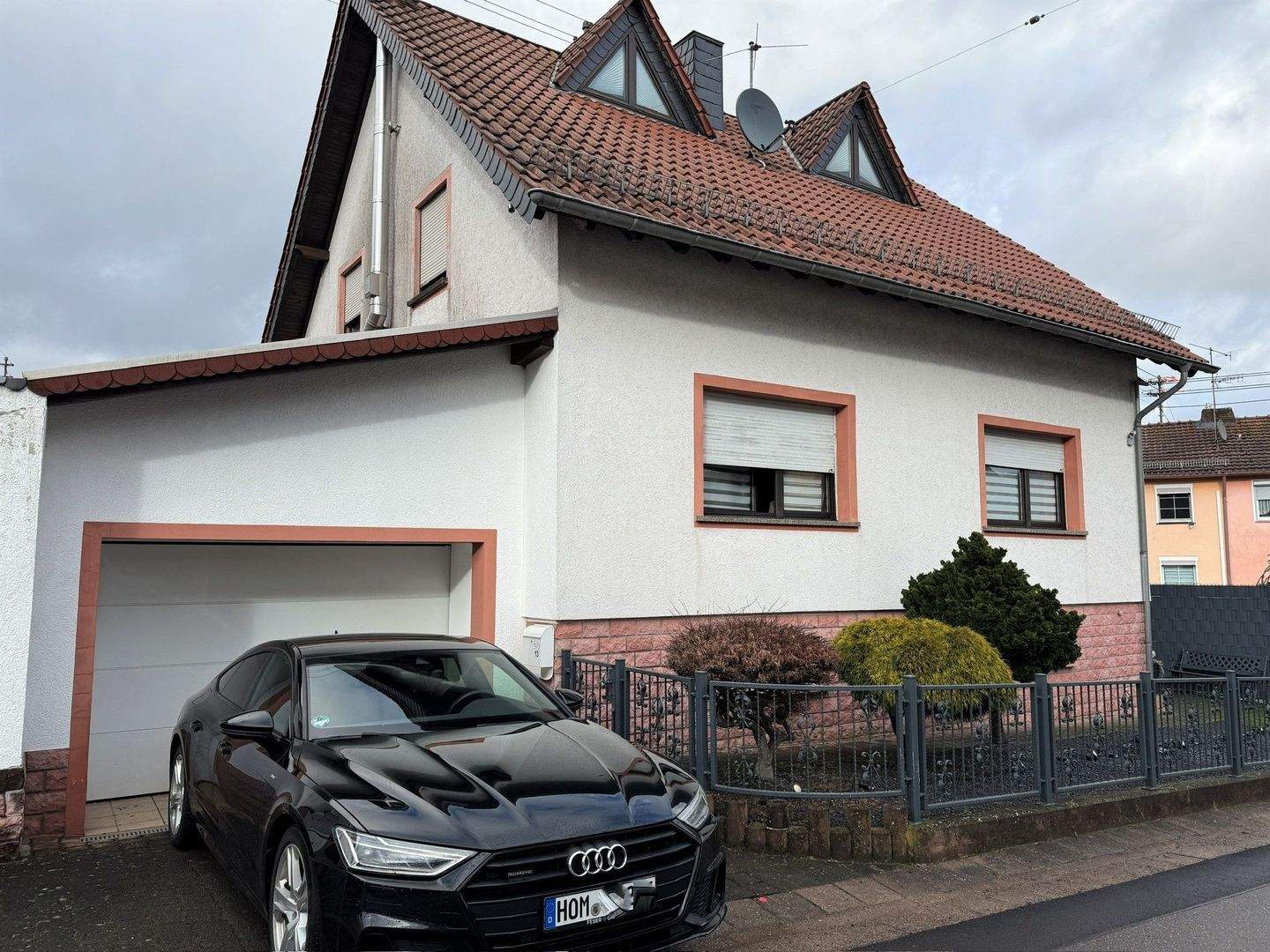 Immobilie in Weiskirchen - Großzügiges EFH mit 240 m², Garage & 2 Carports in ruhiger Wohnlage von Weiskirchen - Bild 3