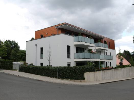 Wohnung zur Miete 840 € 2 Zimmer 54 m² 1. Geschoss frei ab sofort Kommerzienrat-Zimmermann-Strasse 51 Zirndorf 90513