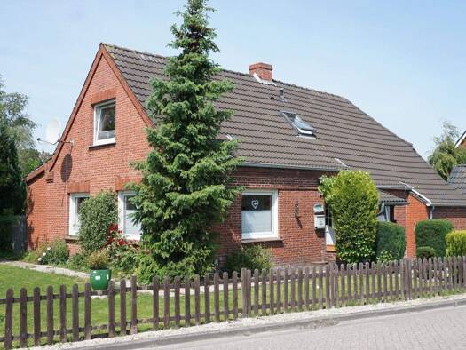 Einfamilienhaus zum Kauf 175.000 € 4 Zimmer 106 m² 1.210 m² Grundstück Osteel 26529