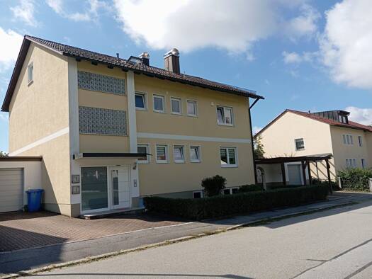 Wohnung zur Miete 780 € 3 Zimmer 92 m² 1. Geschoss frei ab sofort Deggendorf Deggendorf 94469