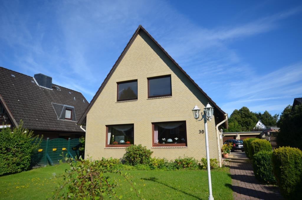 Wohnung zur Miete Wohnen auf Zeit 1.650 € 2 Zimmer 51,9 m²<br/>Wohnfläche Klaus-Groth-Straße 30 Am Schloß Ahrensburg 22926