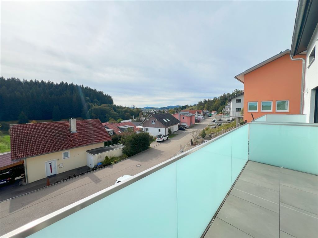 Doppelhaushälfte zum Kauf 925.000 € 10 Zimmer 252 m²<br/>Wohnfläche 394 m²<br/>Grundstück ab sofort<br/>Verfügbarkeit Goßholz Lindenberg i. Allgäu 88161