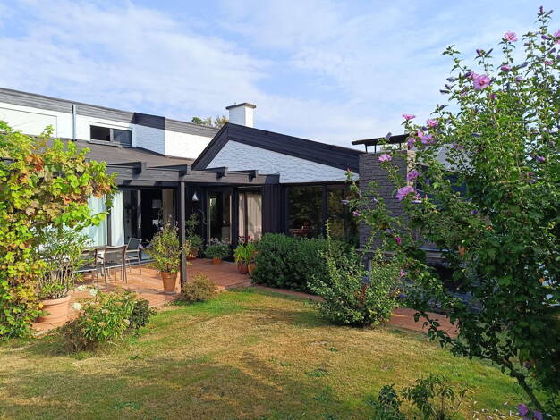 Einfamilienhaus zum Kauf provisionsfrei 620.000 € 5 Zimmer 210 m² 584 m² Grundstück Neuenhaßlau Hasselroth 63594