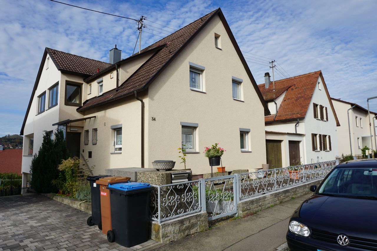 Haus zum Kauf 530.000 € 7 Zimmer 178 m²<br/>Wohnfläche 312 m²<br/>Grundstück Pfullingen 72793