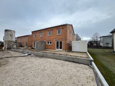 Haus zur Miete 1.510 € 4 Zimmer 120 m² 230 m² Grundstück frei ab 01.08.2025 Ingolstädter Straße 18 Mühlried Schrobenhausen 86529