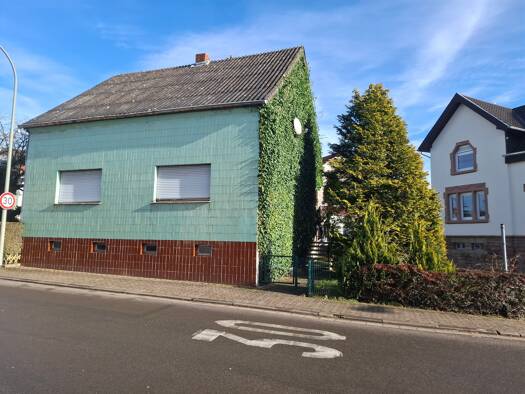 Einfamilienhaus zum Kauf 69.000 € 4 Zimmer 120 m² 410 m² Grundstück frei ab sofort Quierschied 66287
