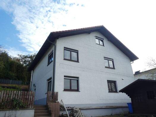 Einfamilienhaus zum Kauf 379.000 € 8 Zimmer 249 m² 568 m² Grundstück Dudenrod Büdingen 63654
