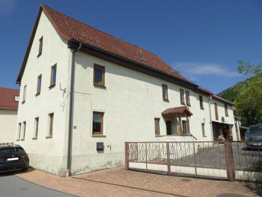 Haus zum Kauf 185.000 € 9 Zimmer 290 m² 932 m² Grundstück frei ab sofort Lachenstraße Uhlstädt Uhlstädt-Kirchhasel 07407