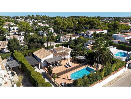 Chalet zum Kauf 675.000 € 3 Zimmer 880 m² Grundstück Calle Piloter 16 16 Xàbia / Jávea 03730