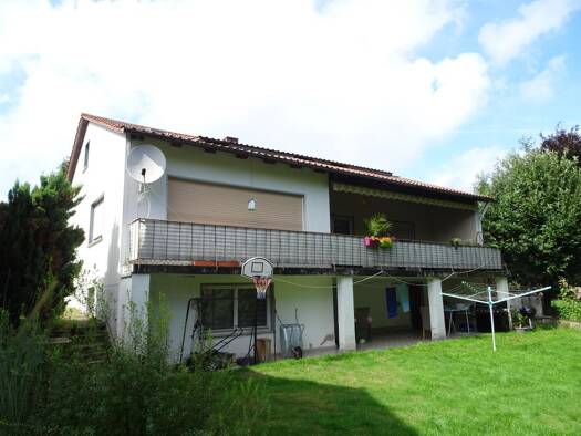 Einfamilienhaus zur Miete 1.200 € 4 Zimmer 102 m² 584 m² Grundstück frei ab 01.11.2025 Herzogenaurach 91074