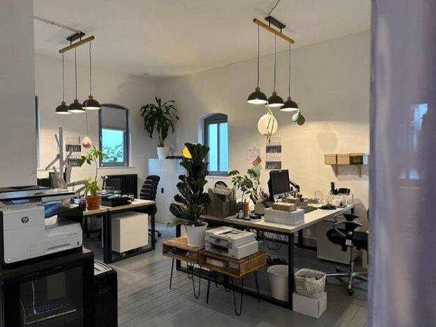 Bürofläche zur Miete provisionsfrei 325 € 4 m² Bürofläche Große Brunnenstraße Ottensen Hamburg 22763