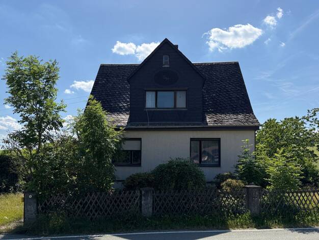Einfamilienhaus zum Kauf 19.400 € 5 Zimmer 102 m² 496 m² Grundstück frei ab sofort Lichtenbrunn 87 Lichtenbrunn Bad Lobenstein 07356