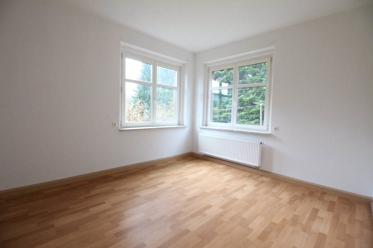 Wohnung zur Miete 365 € 3 Zimmer 73 m²<br/>Wohnfläche EG<br/>Geschoss ab sofort<br/>Verfügbarkeit Carolathal 17 Breitenbrunn Breitenbrunn/Erzgebirge / Steinheidel 08359