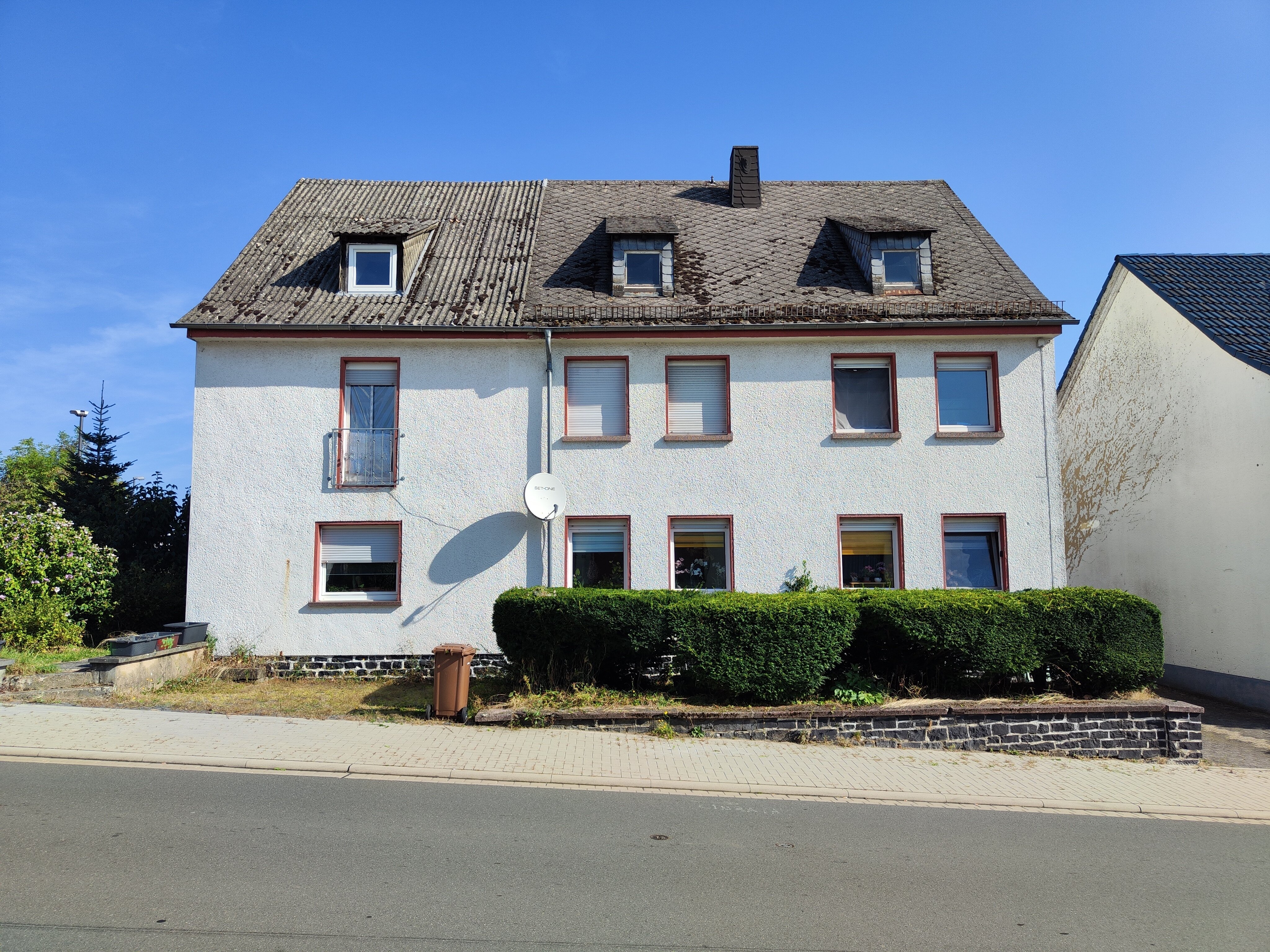 Einfamilienhaus zum Kauf 169.000 € 6 Zimmer 211 m²<br/>Wohnfläche 1.154 m²<br/>Grundstück Merenberg Merenberg 35799