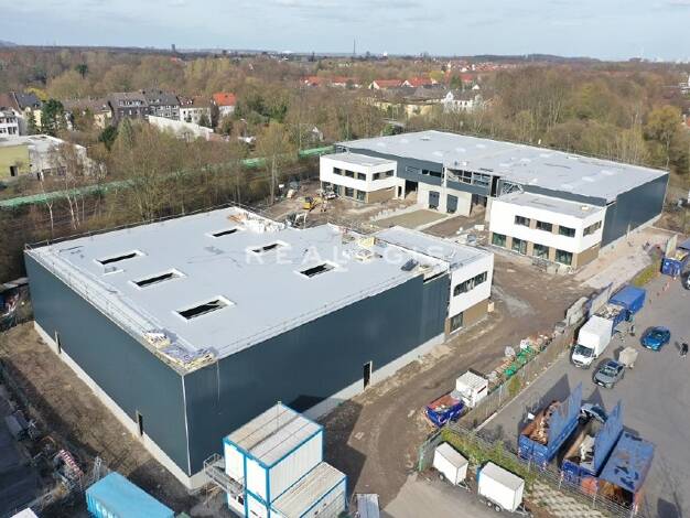 Halle/Industriefläche zur Miete - Erstbezug provisionsfrei 4.147 m² Lagerfläche teilbar ab 2.946 m² Altenessen-Süd Essen 45326