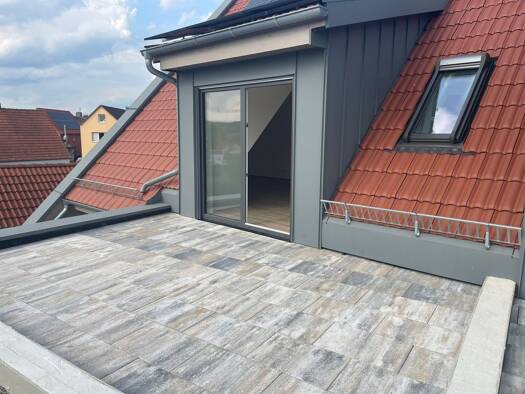 Wohnung zur Miete 935 € 2 Zimmer 77,9 m² Geschoss 2/3 frei ab sofort Brendlorenzen Bad Neustadt an der Saale 97616