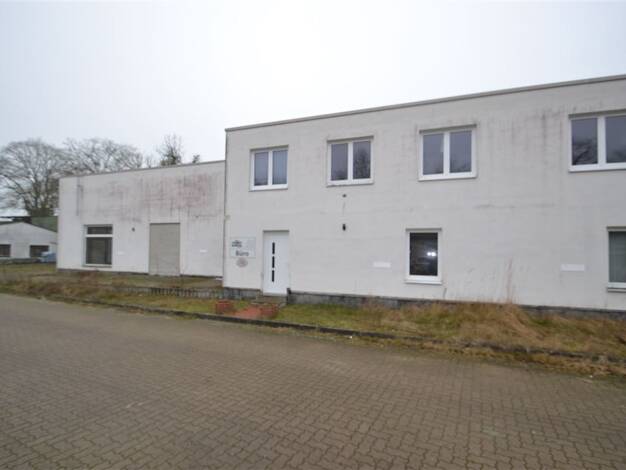 Lagerhalle zur Miete 750 m² Lagerfläche Plau 19395